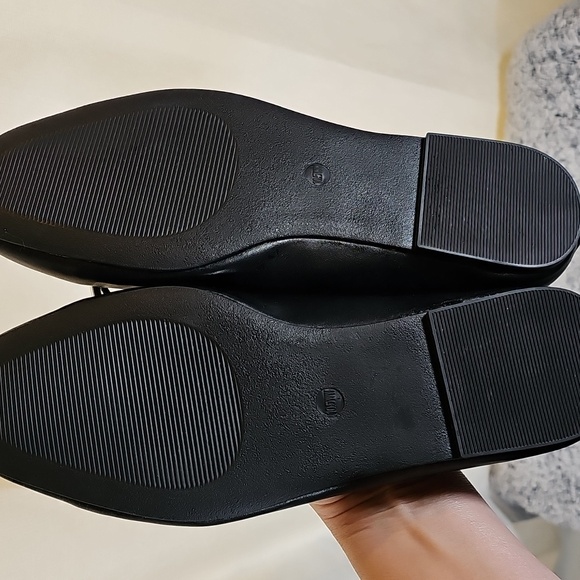 2/$20 Torrid 10.5 WW Square Toe Flat Shoes - Picture 5 of 8